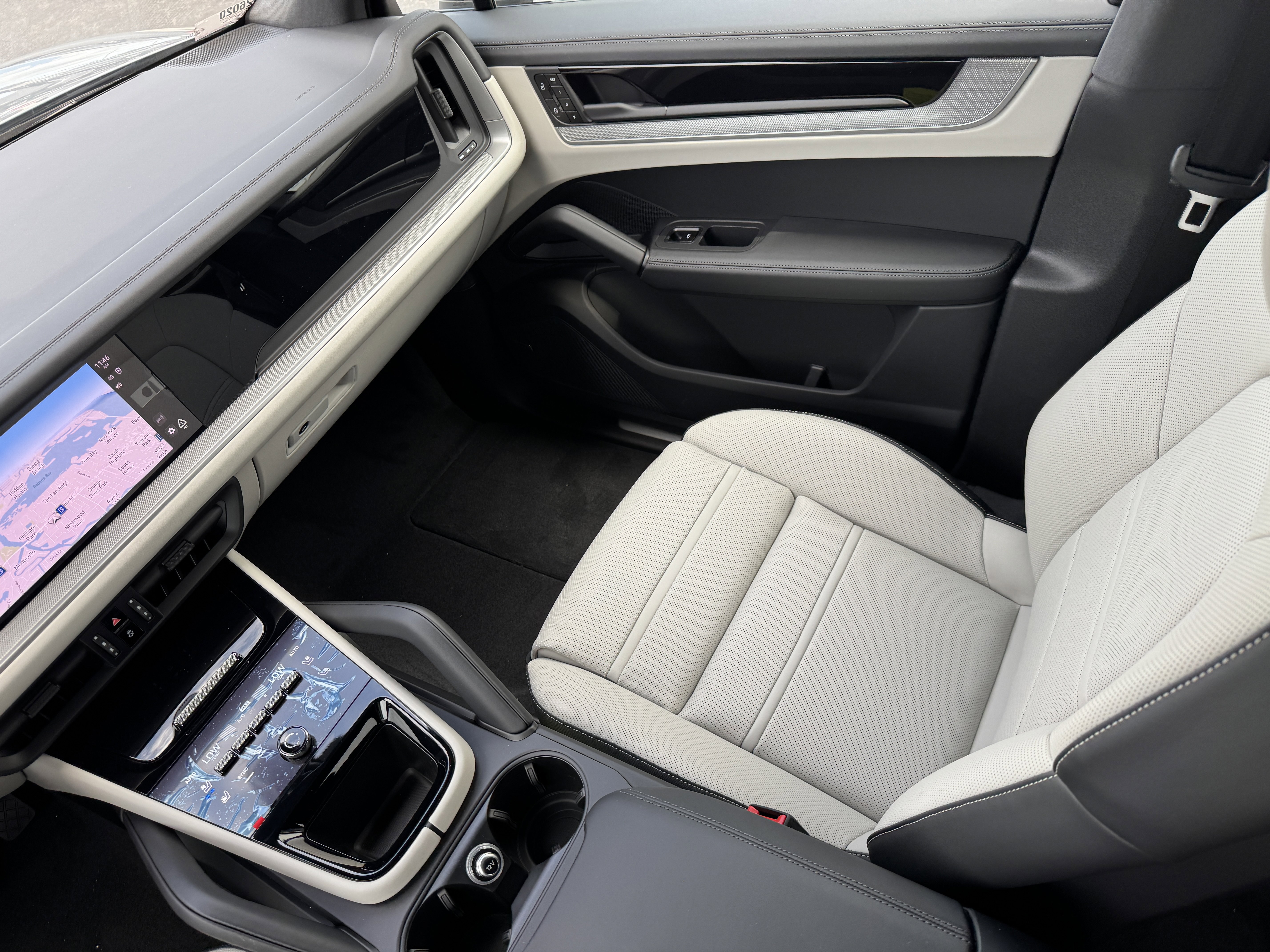 New 2026 Porsche Cayenne E-Hybrid image 23