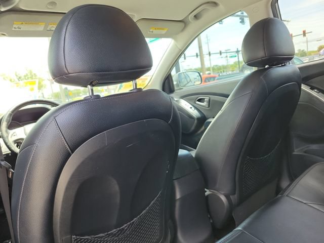 Used 2011 Hyundai Tucson GLS FWD image 10