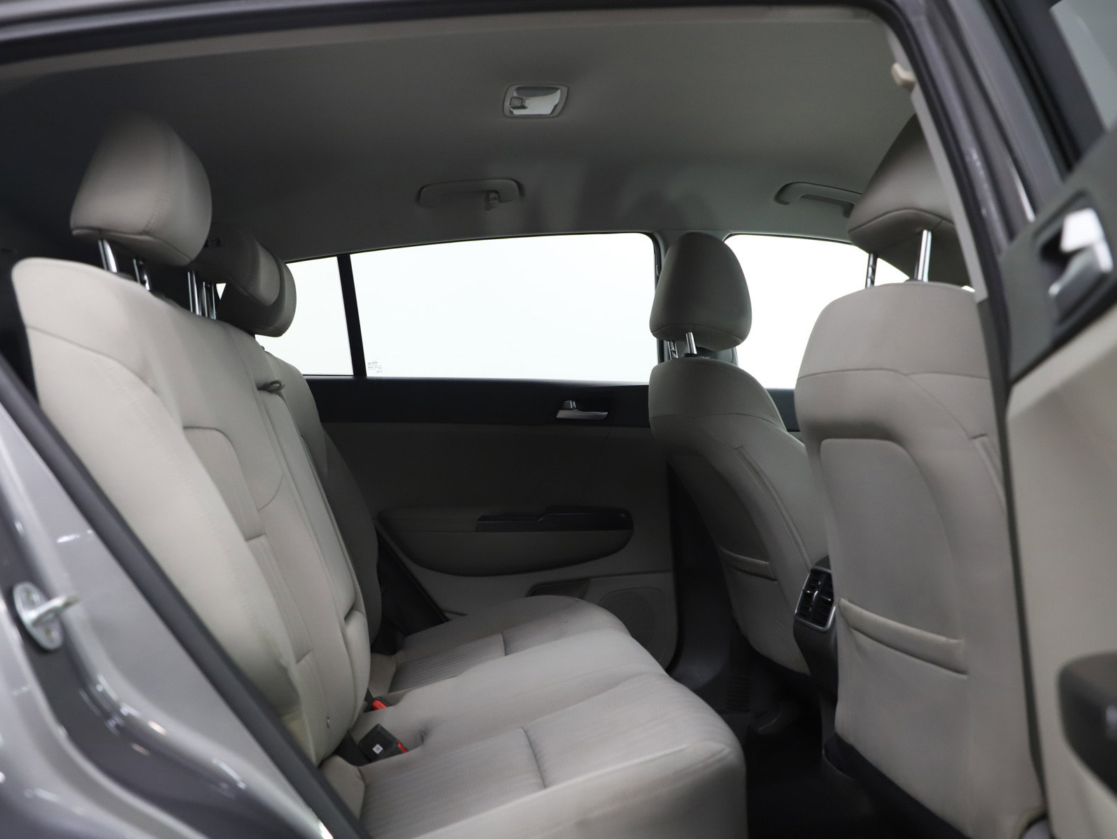 Used 2017 Kia Sportage LX image 12