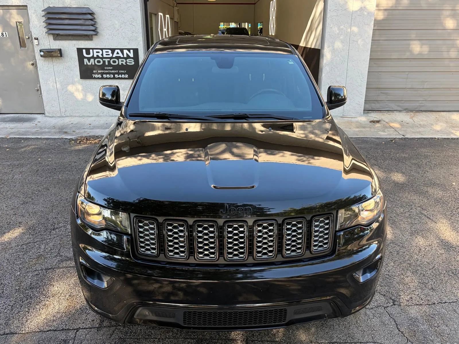 Used 2021 Jeep Grand Cherokee Laredo X image 7