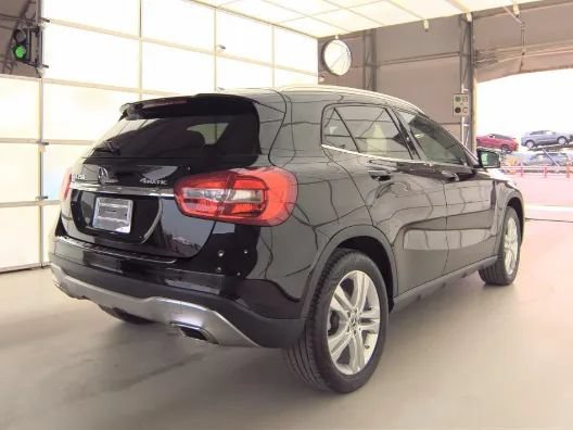 Used 2018 Mercedes-Benz GLA 250 4MATIC w/ Premium Package image 5