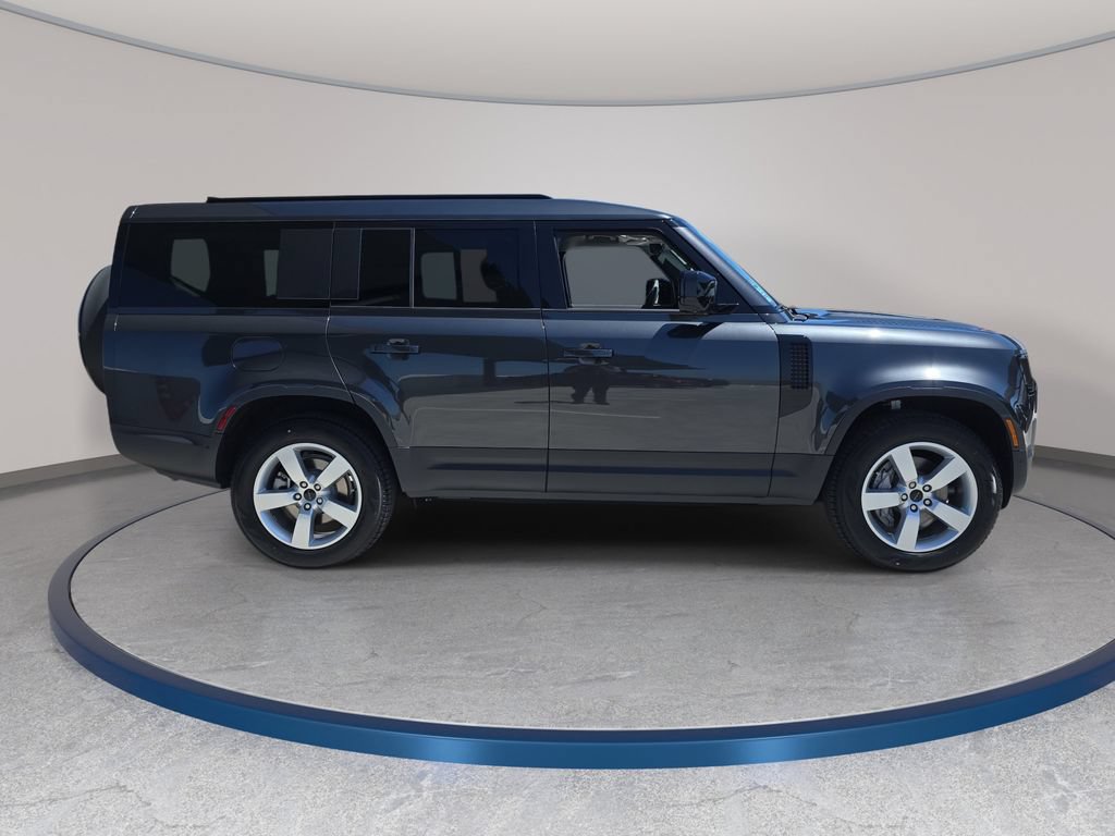 New 2026 Land Rover Defender 130 S AWD/4WD image 4
