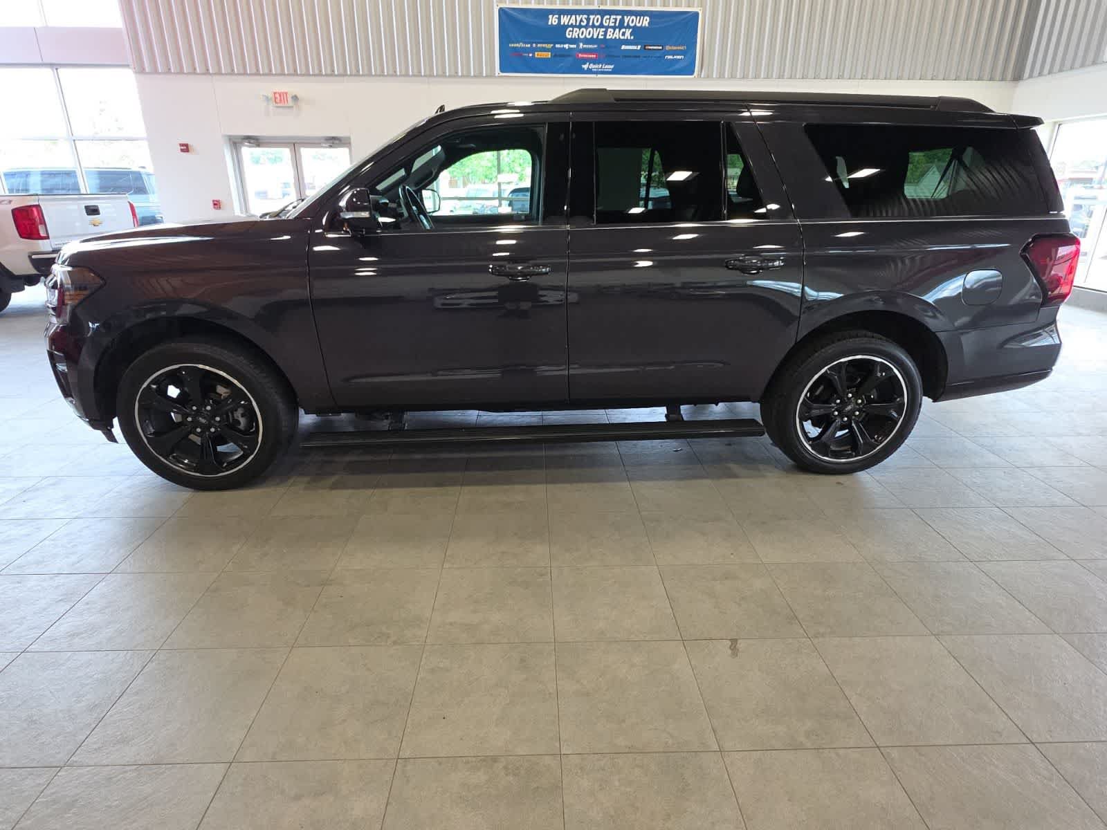 Used 2023 Ford Expedition Max Limited AWD/4WD image 12