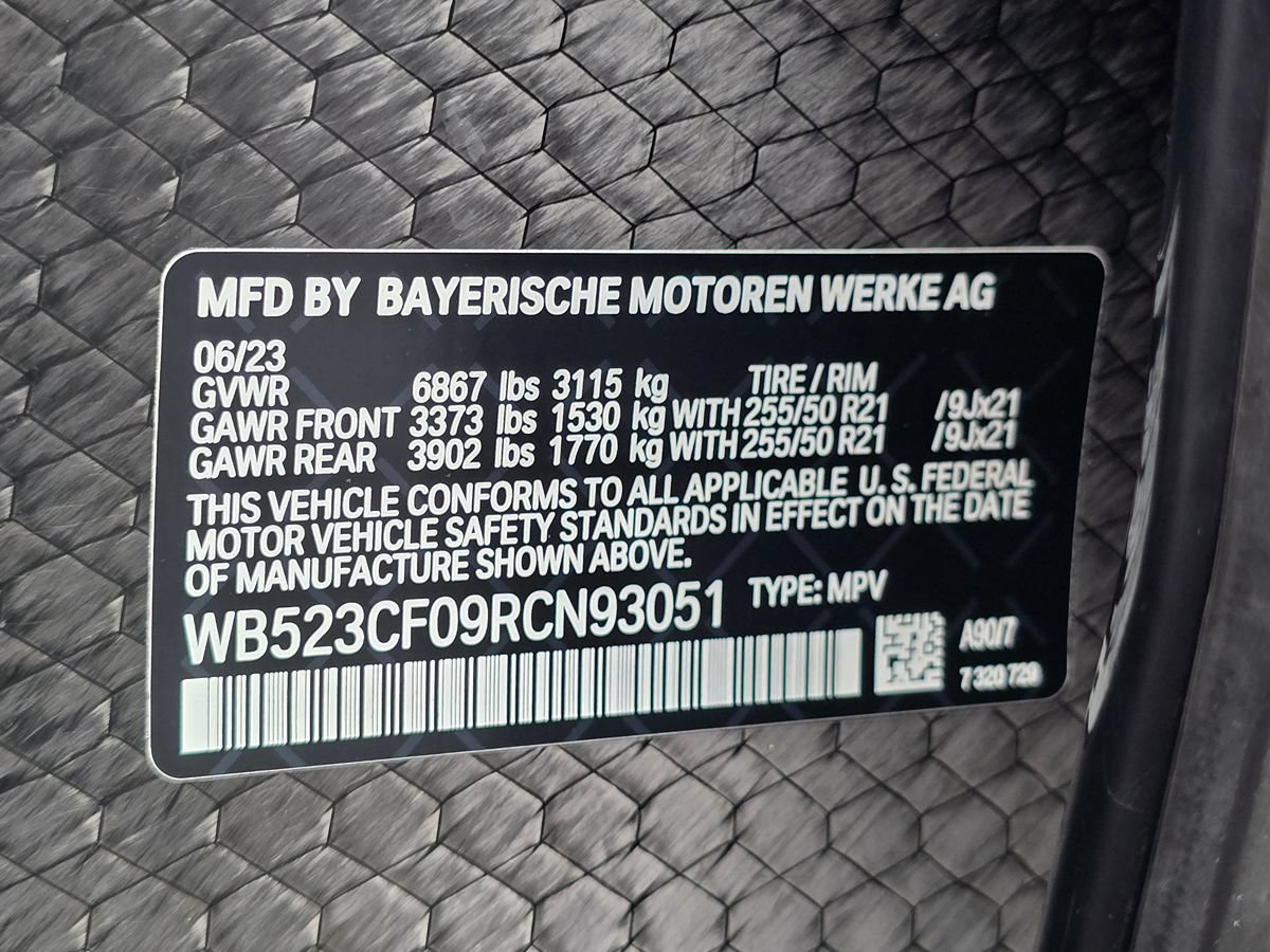 Used 2024 BMW iX xDrive50 w/ Sport Package AWD/4WD image 59