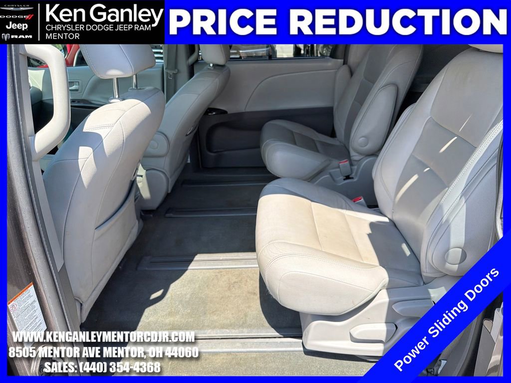 Used 2017 Toyota Sienna XLE AWD/4WD image 19