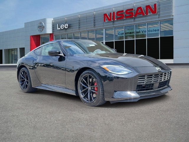 Certified 2025 Nissan Z Performance w/ Floor Mat Package RWD image 1