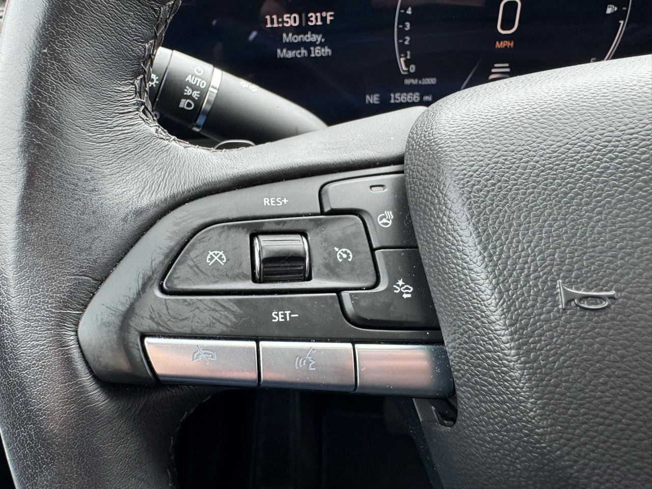 Used 2024 Cadillac XT4 Premium Luxury w/ Technology Package image 19