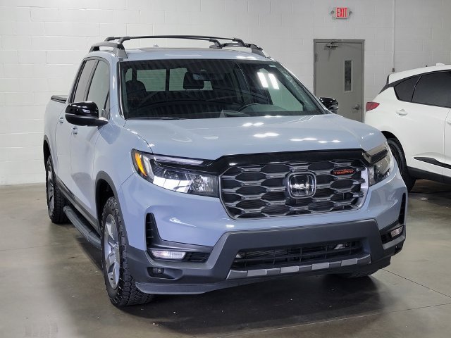 Used 2025 Honda Ridgeline TrailSport image 4