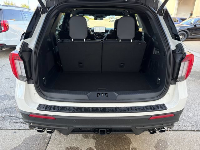 New 2026 Ford Explorer ST w/ Sun And Sound Package AWD/4WD image 8