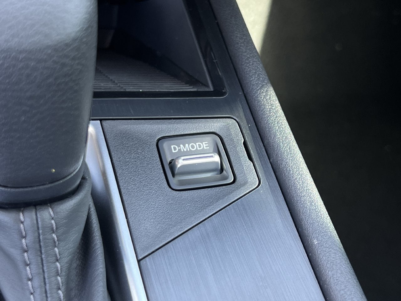 New 2027 Nissan Kicks S FWD image 12