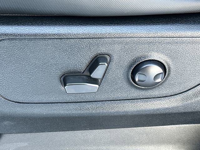 Used 2022 RAM 1500 Big Horn w/ Built-to-serve Edition image 39