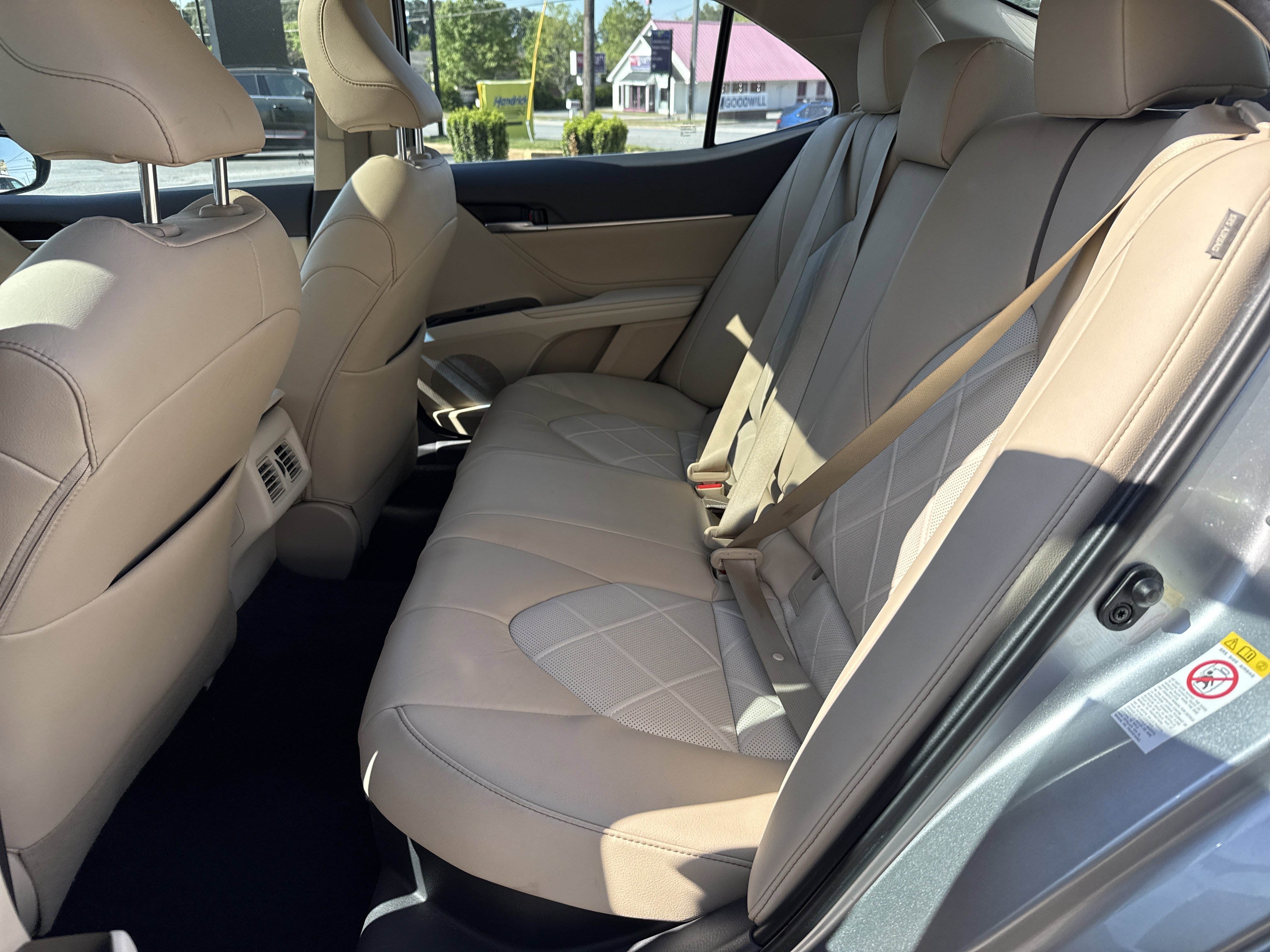Used 2018 Toyota Camry XLE w/ Audio Package FWD image 31