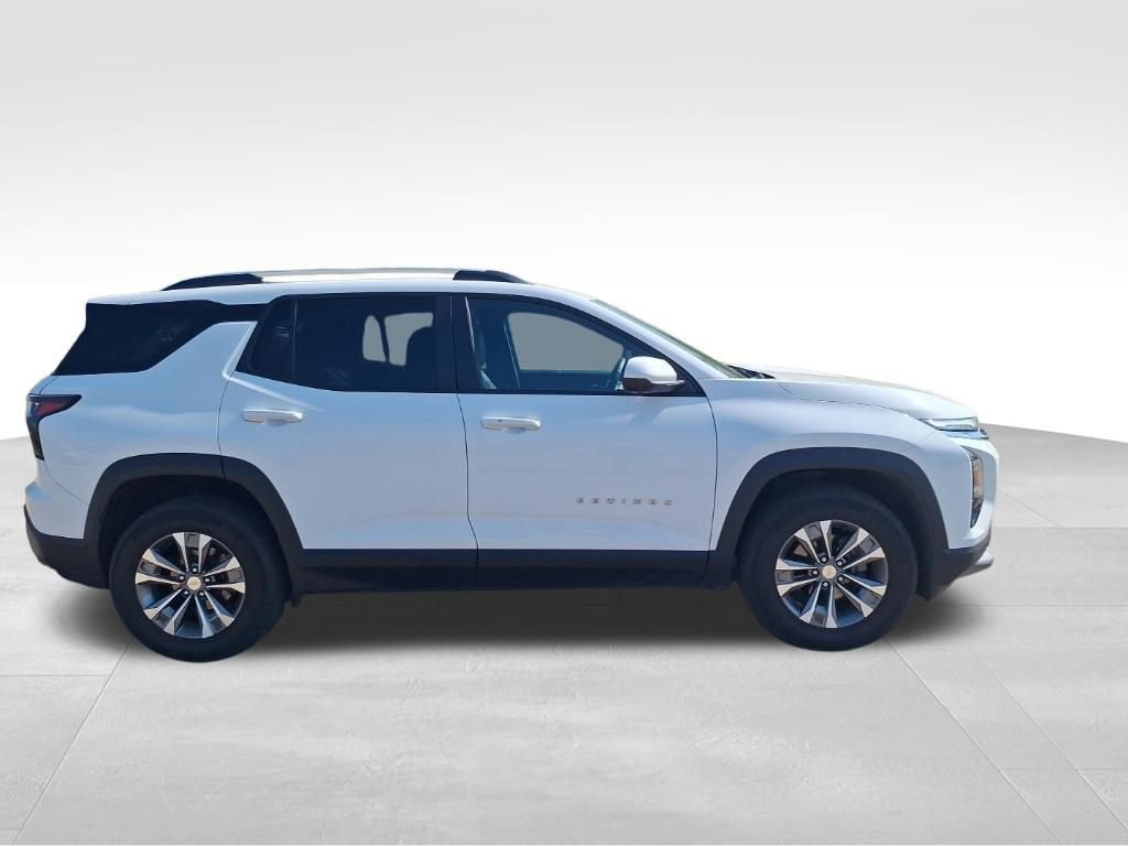 Used 2025 Chevrolet Equinox LT w/ Convenience Package II image 6
