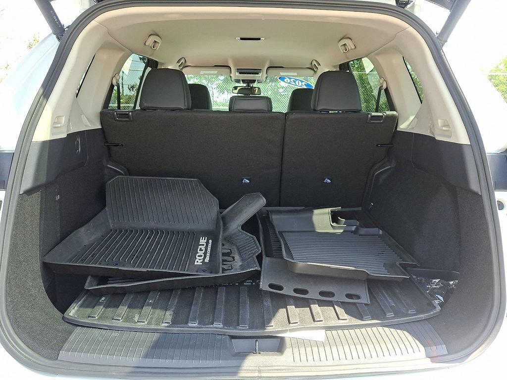 Used 2026 Nissan Rogue SV w/ Rock Creek Premium Package AWD/4WD image 28