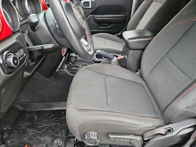 Used 2018 Jeep Wrangler Unlimited Rubicon image 15