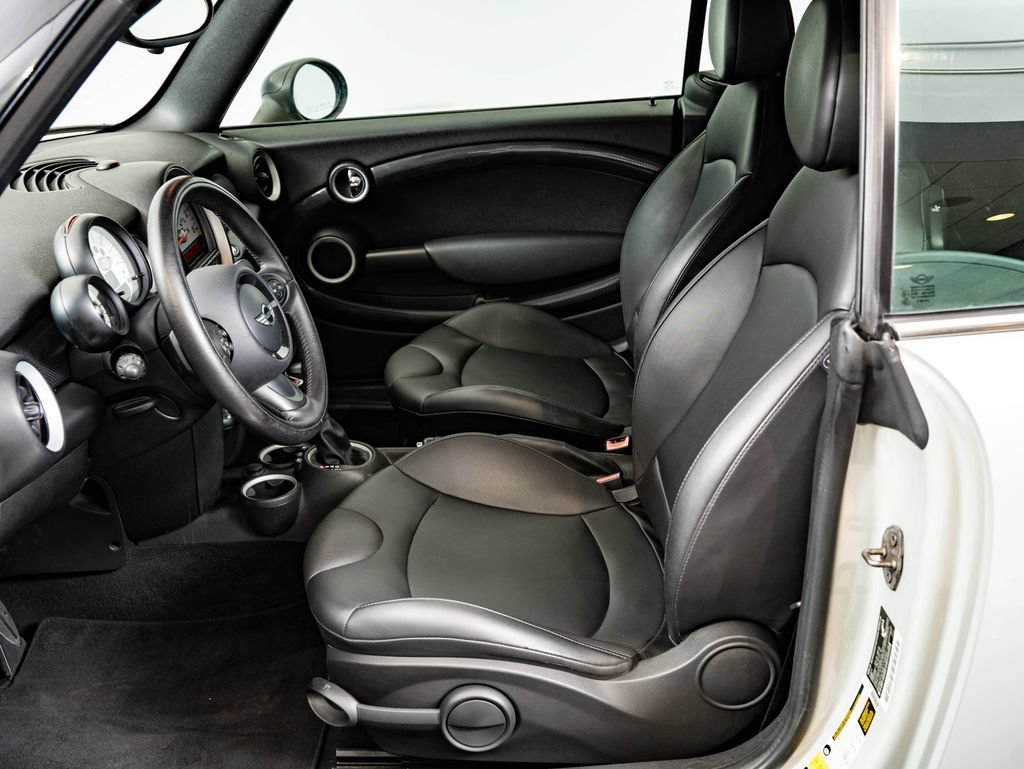 Used 2014 MINI Cooper S FWD image 19