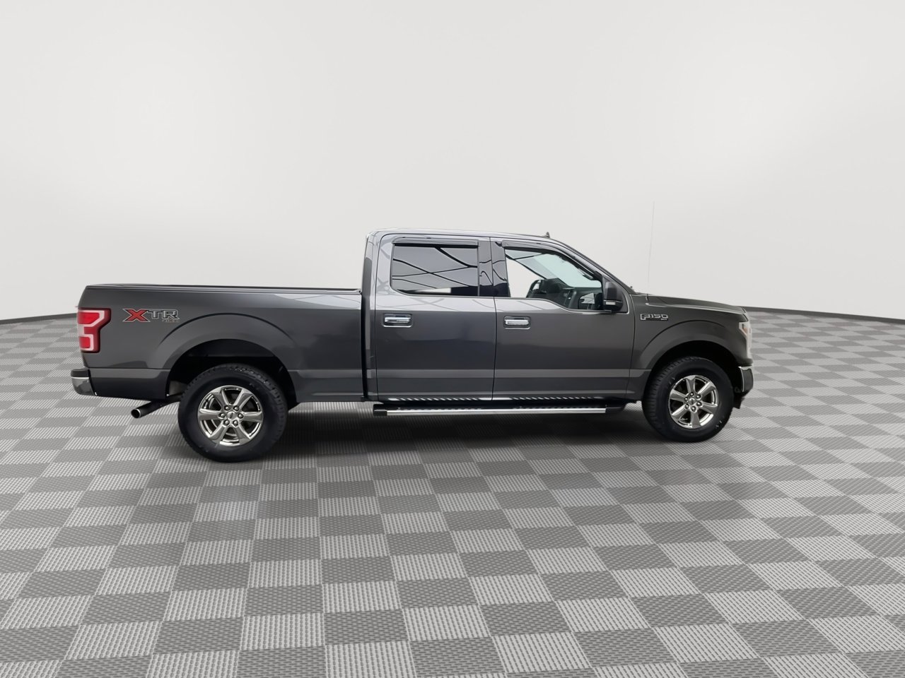 Used 2018 Ford F150 XLT w/ Equipment Group 302A Luxury AWD/4WD image 42
