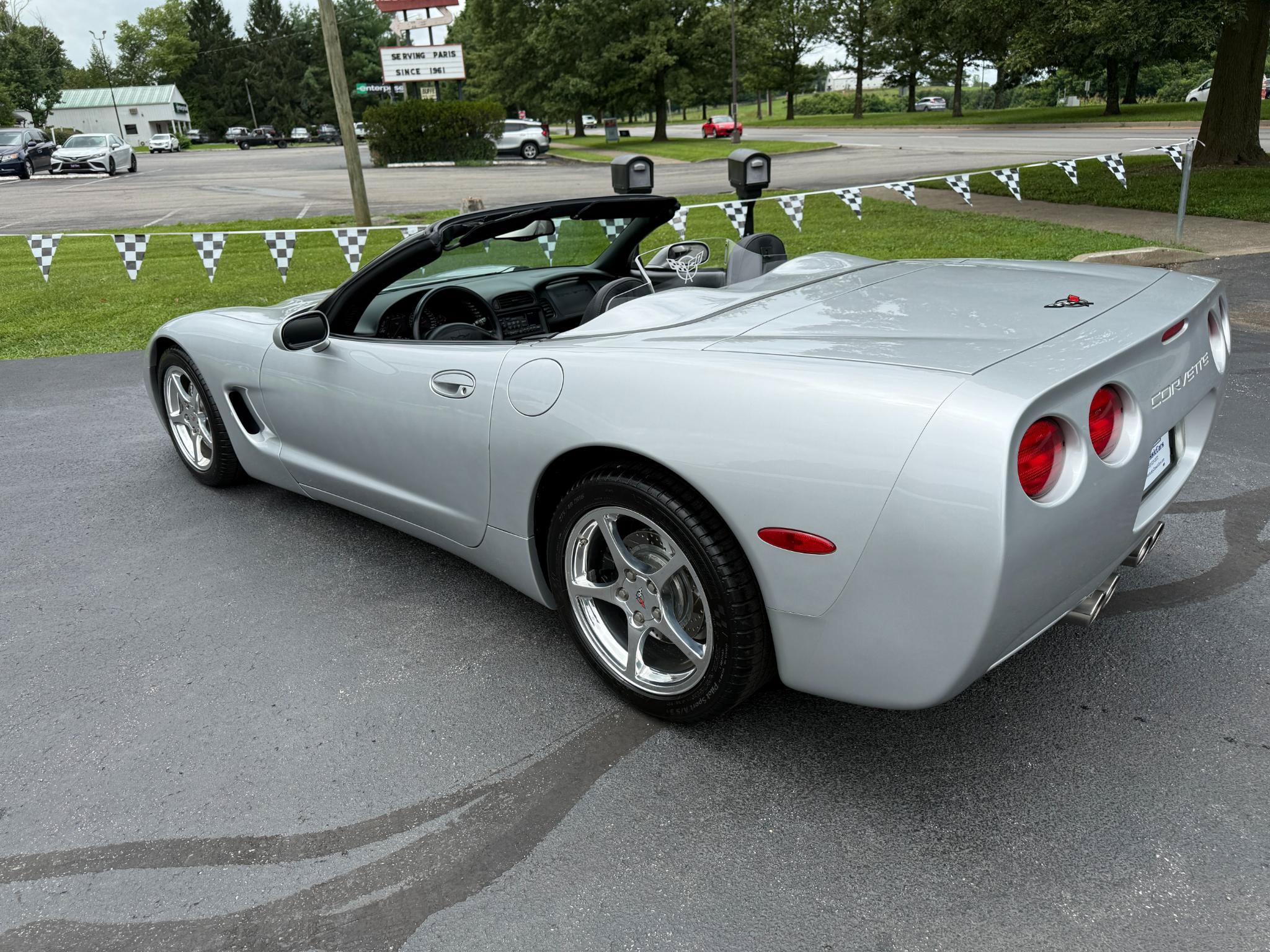 Used 2002 Chevrolet Corvette Convertible w/ Preferred Equipment Group2 RWD image 7