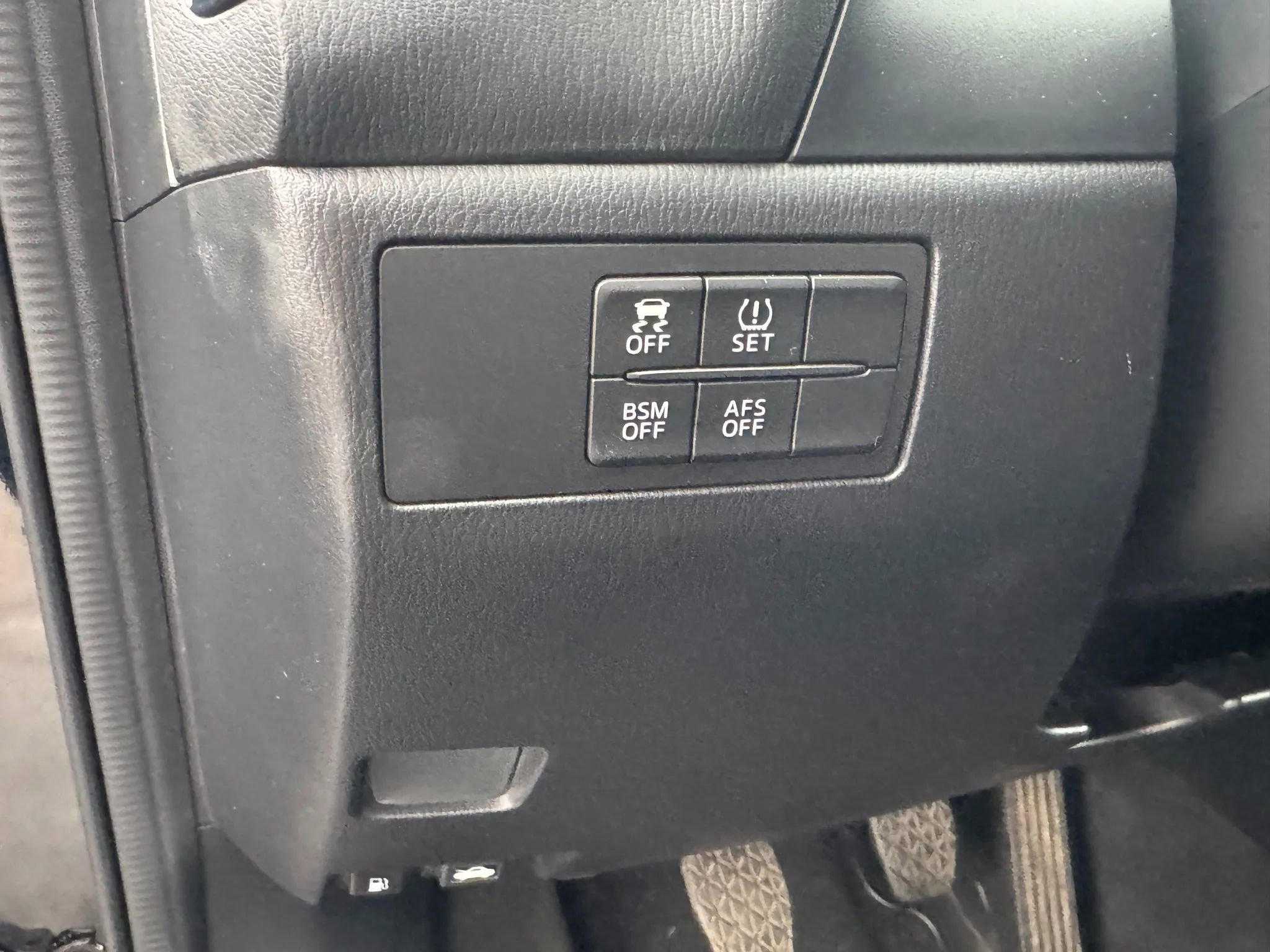 Used 2015 MAZDA MAZDA3 s Grand Touring image 31