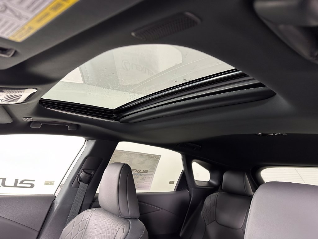 New 2026 Lexus RX 450h AWD w/ Convenience Package image 4