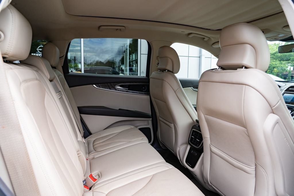 Used 2019 Lincoln Nautilus Reserve w/ Cargo Utility Package AWD/4WD image 25