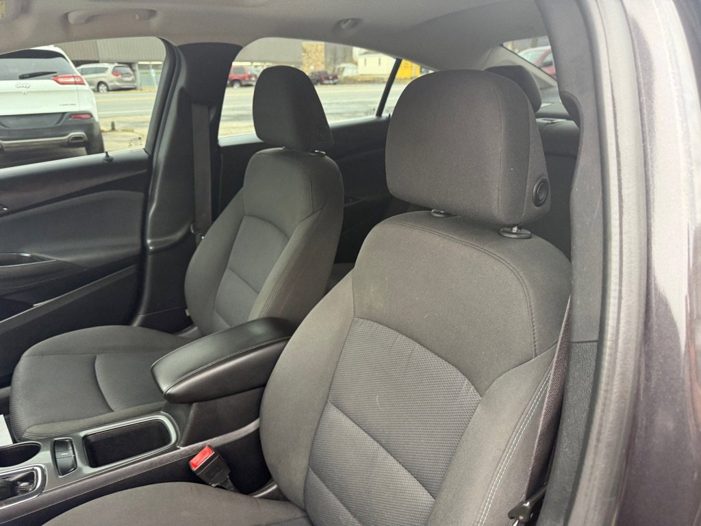 Used 2016 Chevrolet Cruze LT w/ Sun And Sound Package image 20