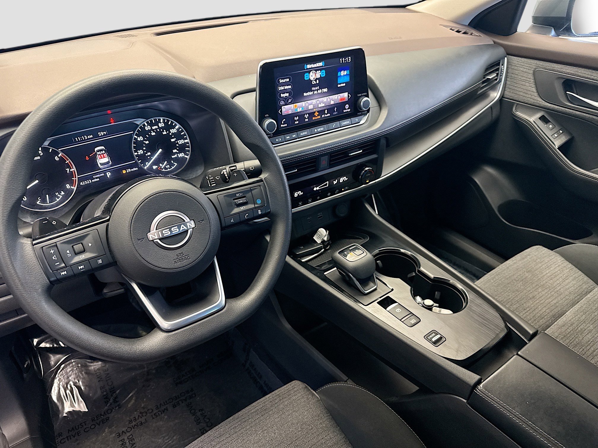 Used 2023 Nissan Rogue SV image 7