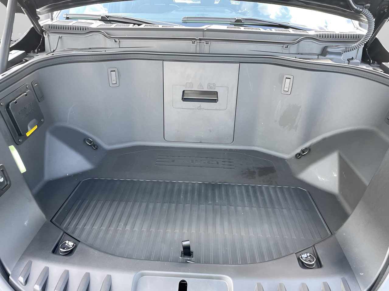 Used 2025 Ford F150 Lightning XLT image 11