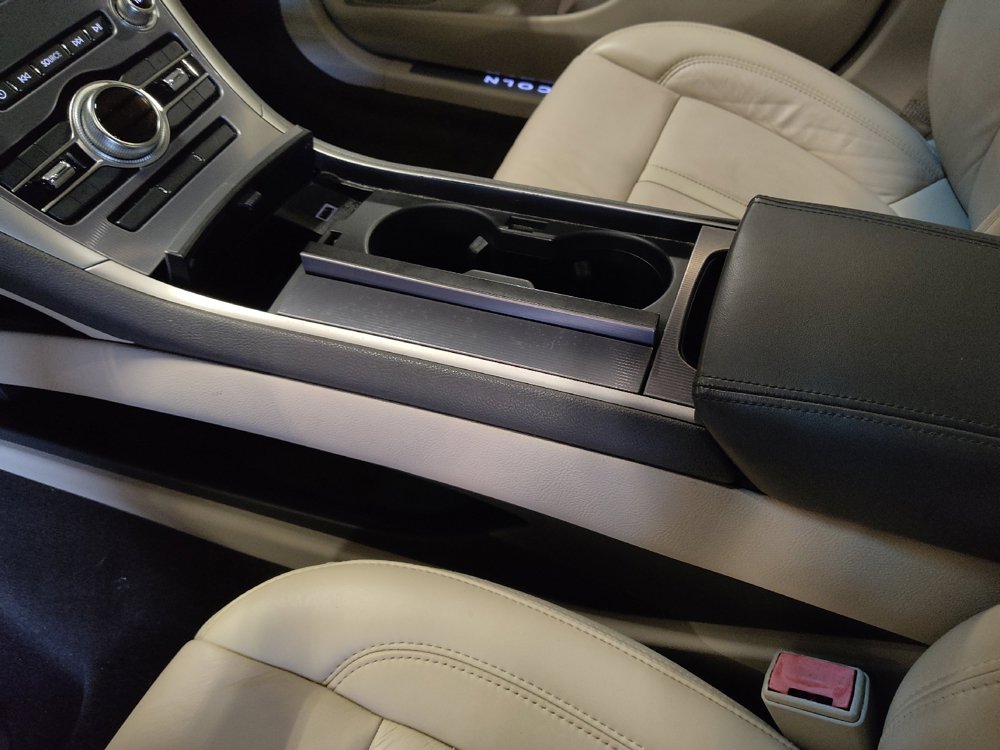 Used 2019 Lincoln MKZ Reserve FWD image 26