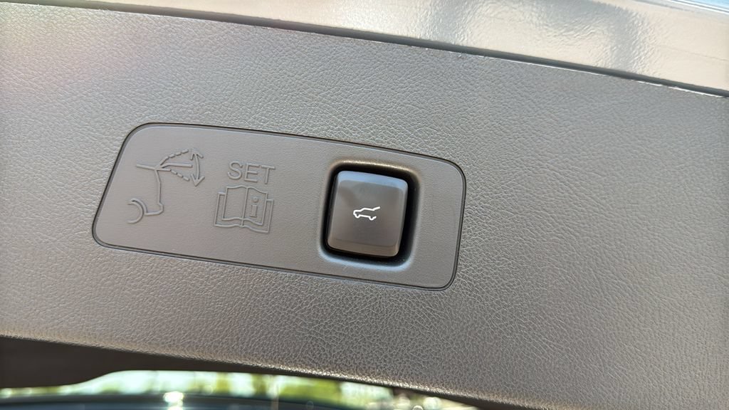 Used 2024 Lincoln Corsair Grand Touring AWD/4WD image 25