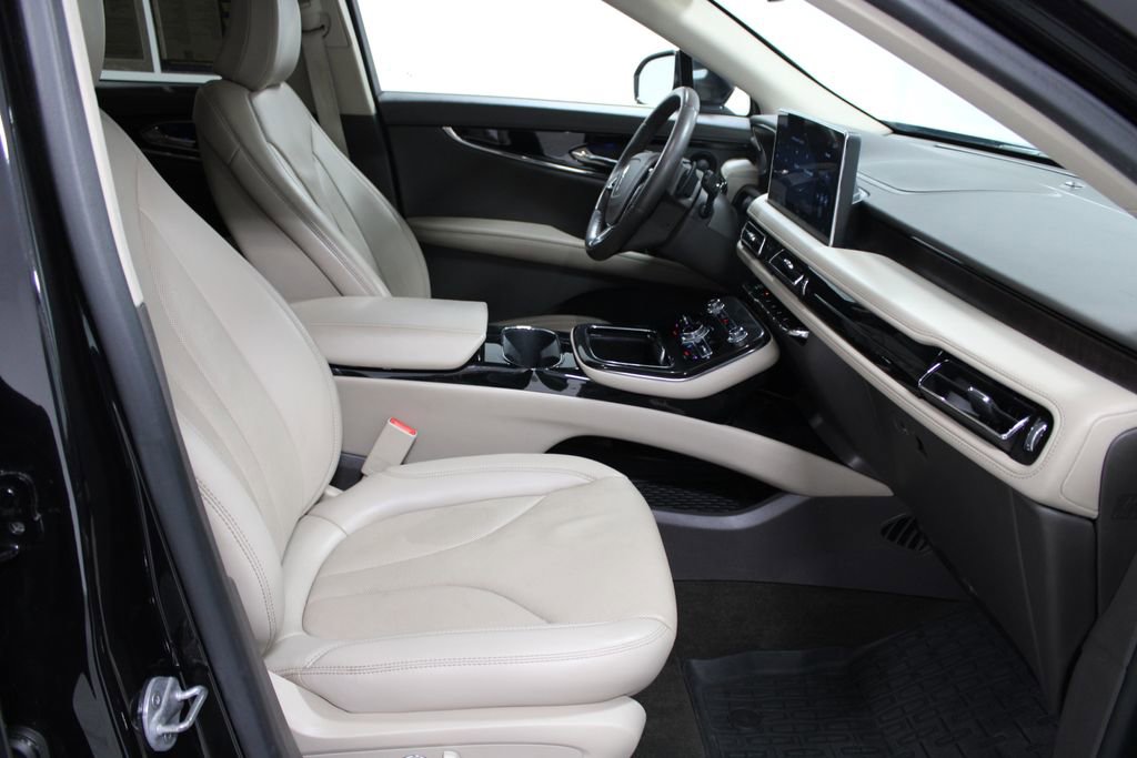 Used 2022 Lincoln Nautilus Reserve w/ Equipment Group 201A image 28