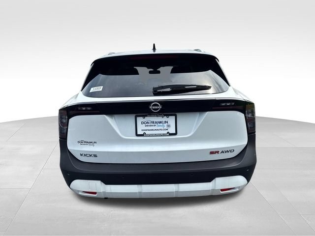 New 2026 Nissan Kicks SR w/ SR Premium Package AWD/4WD video 4