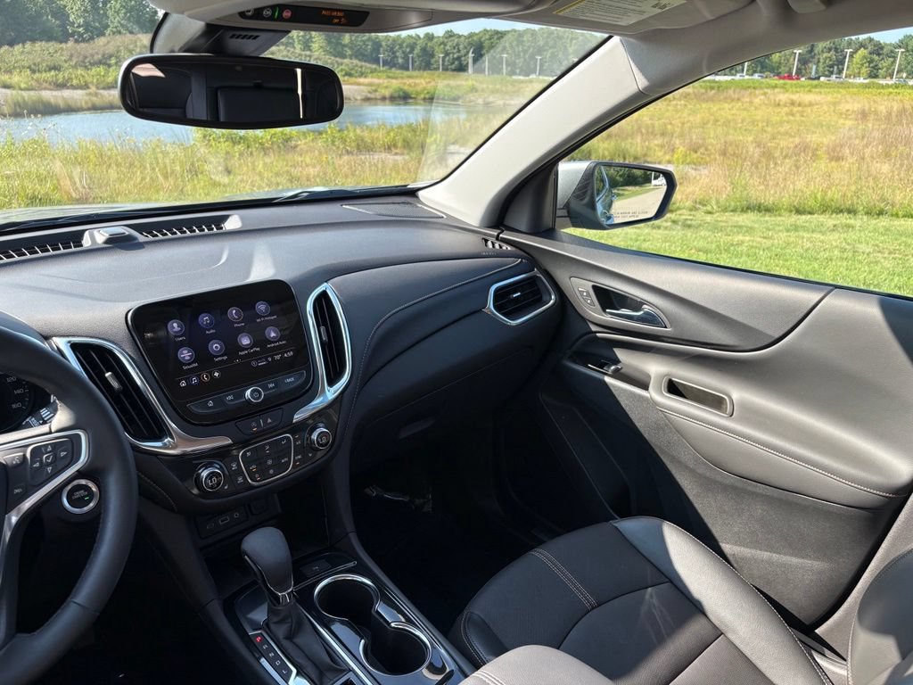 Used 2023 Chevrolet Equinox Premier FWD image 47