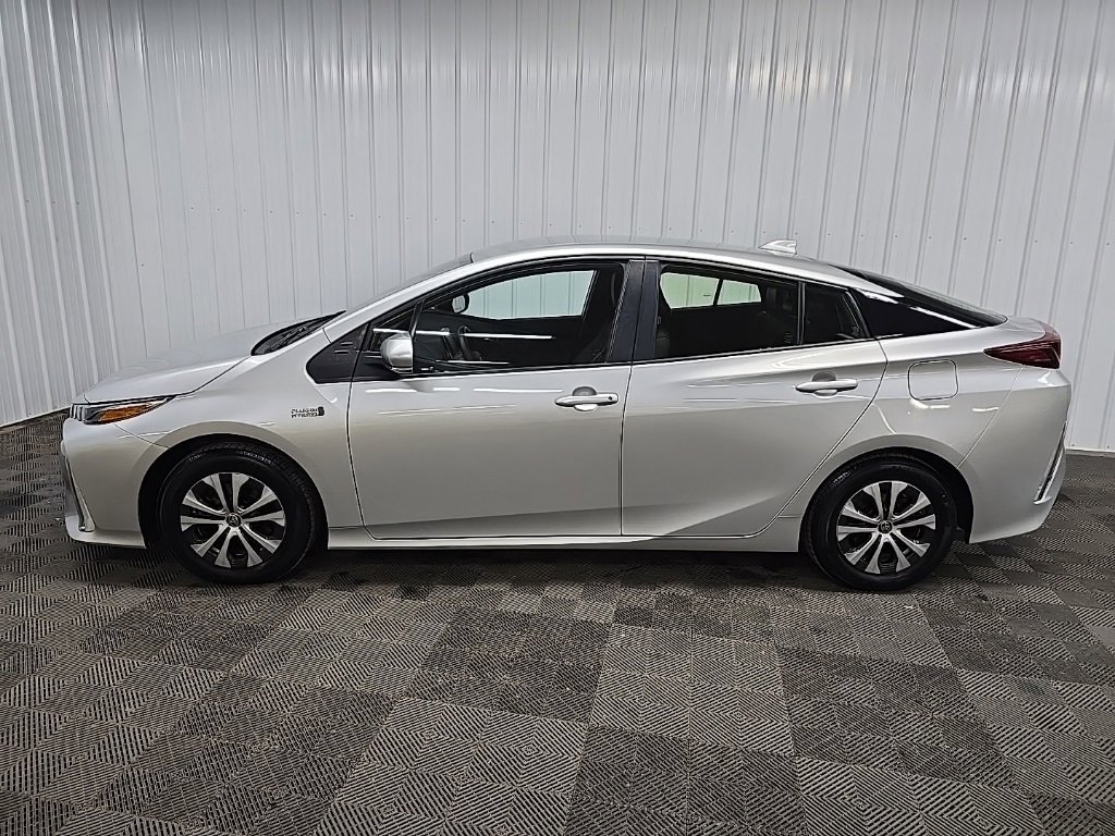 Used 2022 Toyota Prius Prime XLE image 5