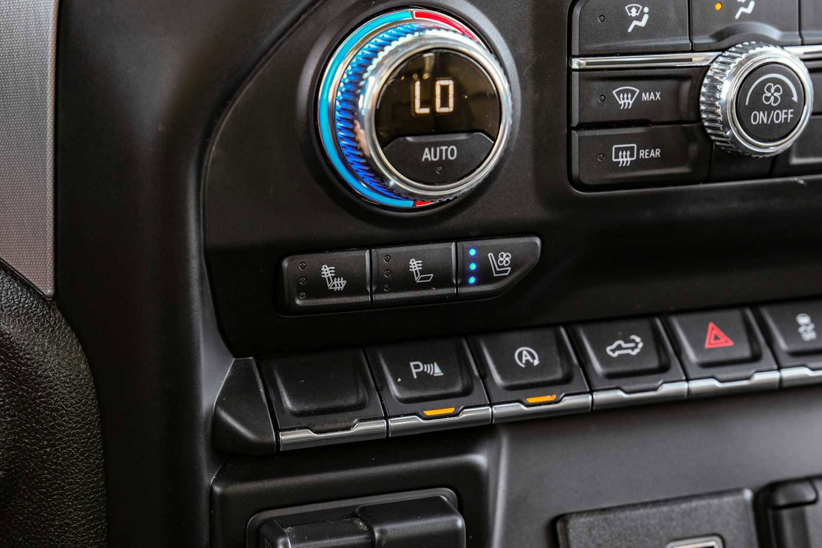 Used 2020 GMC Sierra 1500 SLT image 26