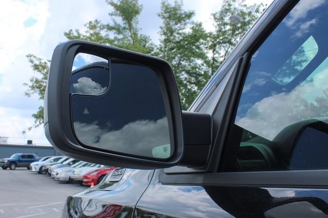 Used 2026 RAM 1500 Express AWD/4WD image 8