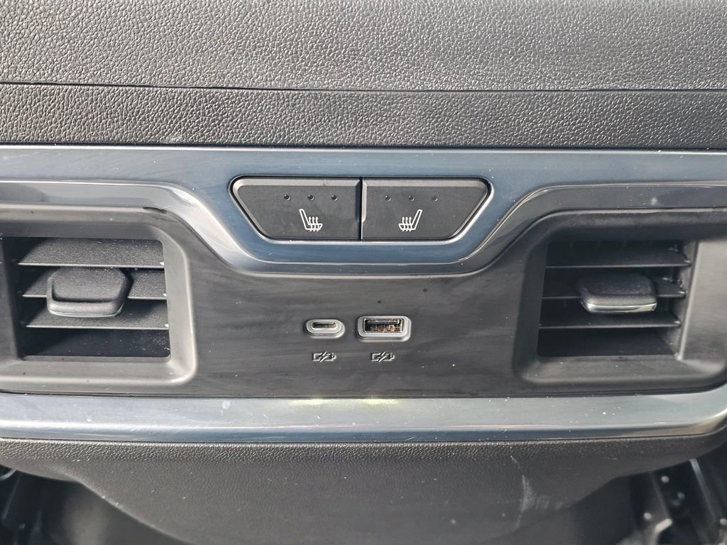 Used 2022 Chevrolet Silverado 1500 LTZ w/ LTZ Premium Package AWD/4WD image 18