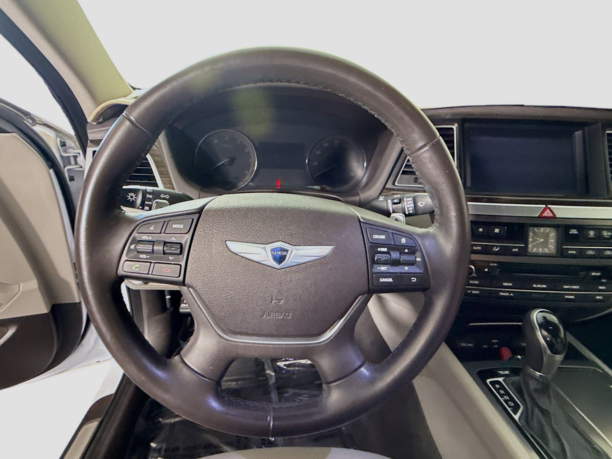 Used 2016 Hyundai Genesis 3.8 RWD image 13