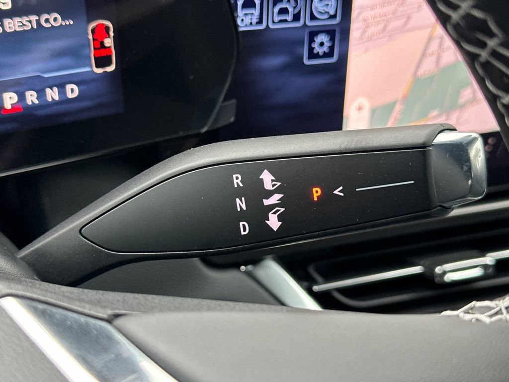 Used 2026 Chevrolet Equinox EV LT w/ Comfort Package image 21