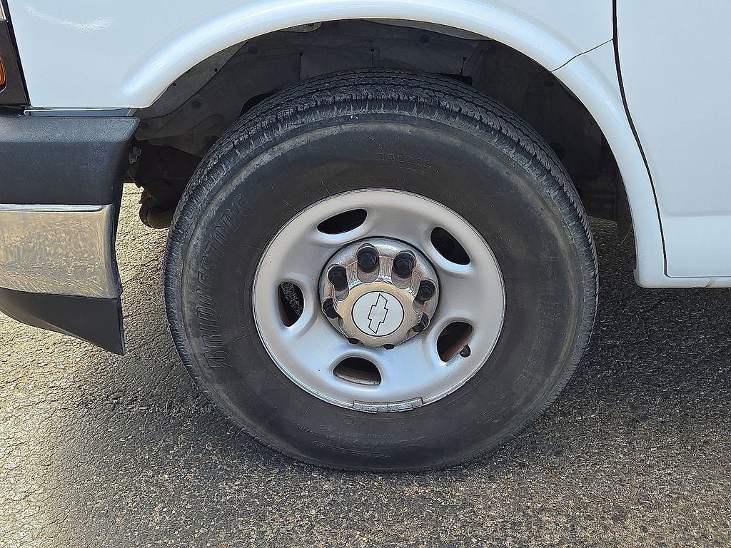 Used 2019 Chevrolet Express 3500 LT w/ LT Preferred Equipment Group image 11