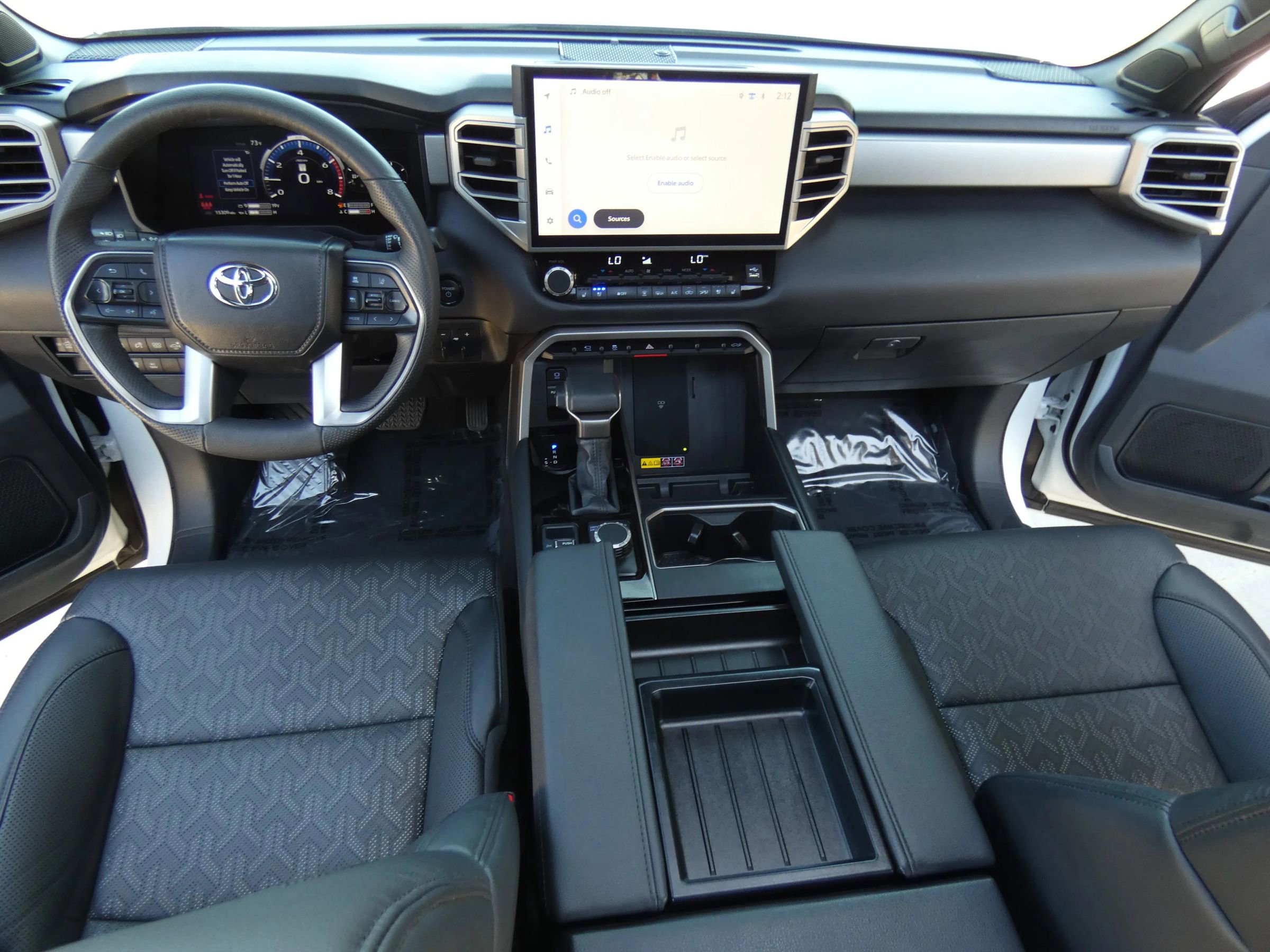 Used 2025 Toyota Tundra Limited image 26