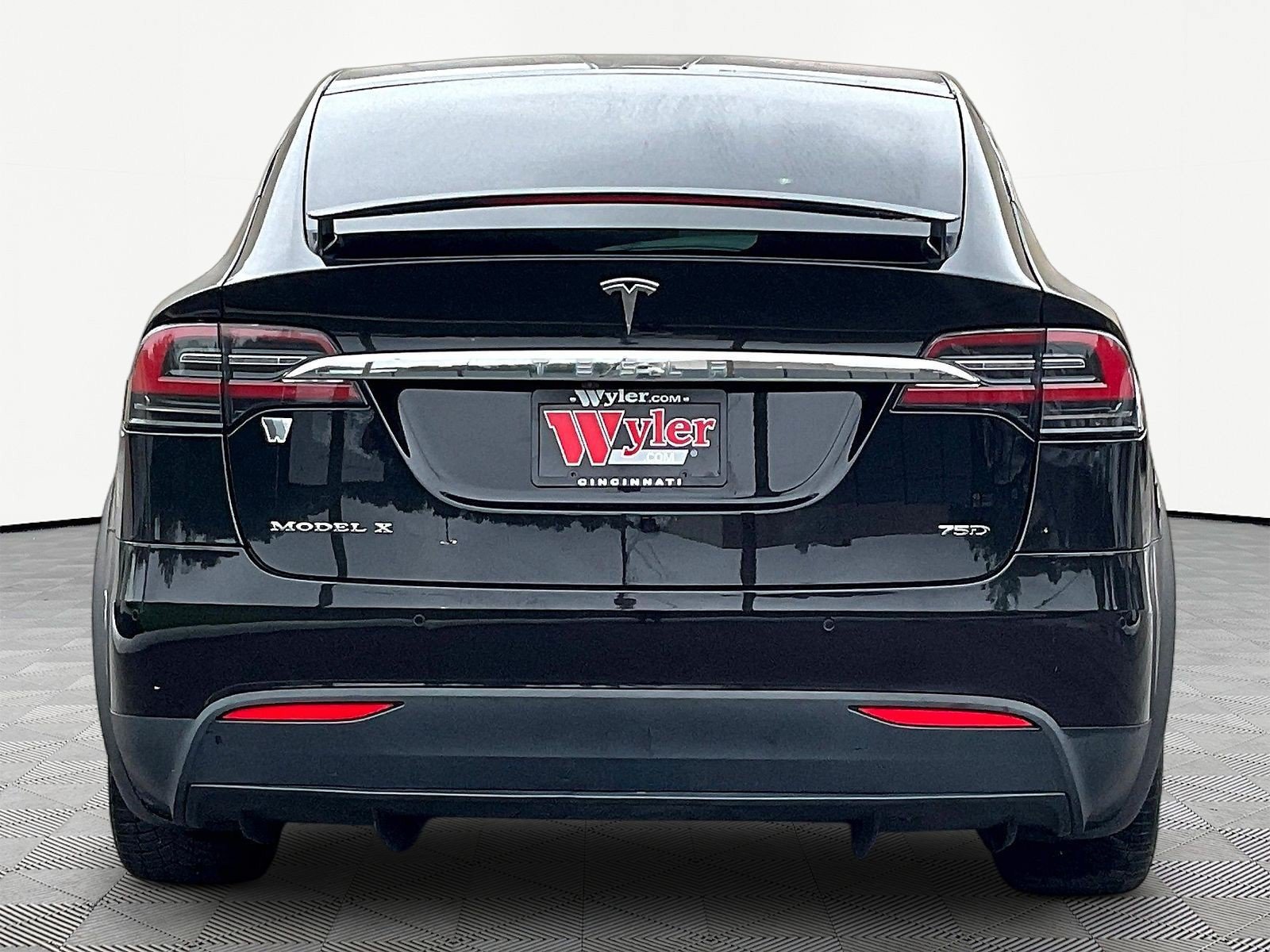Used 2017 Tesla Model X 90D AWD/4WD image 5