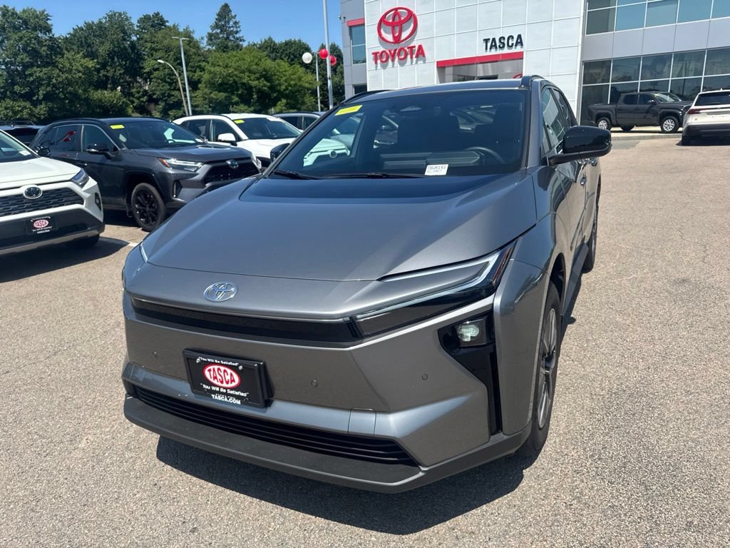 Used 2026 Toyota bZ AWD/4WD image 4