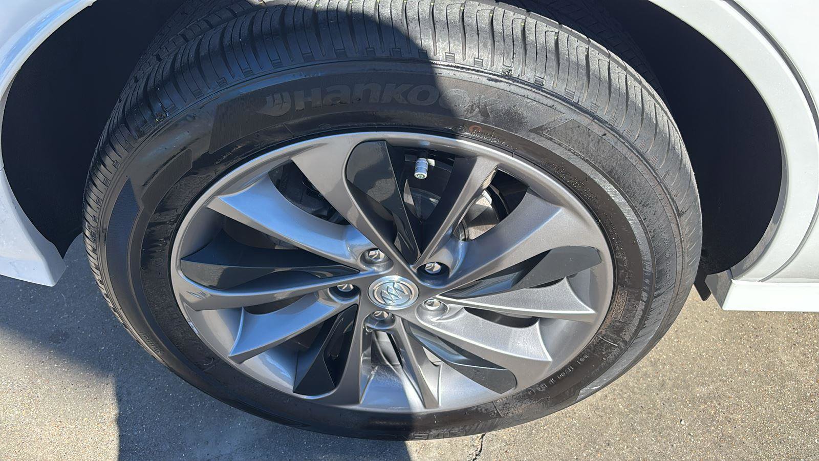 Used 2022 Buick Encore GX Select w/ Experience Buick Package image 10