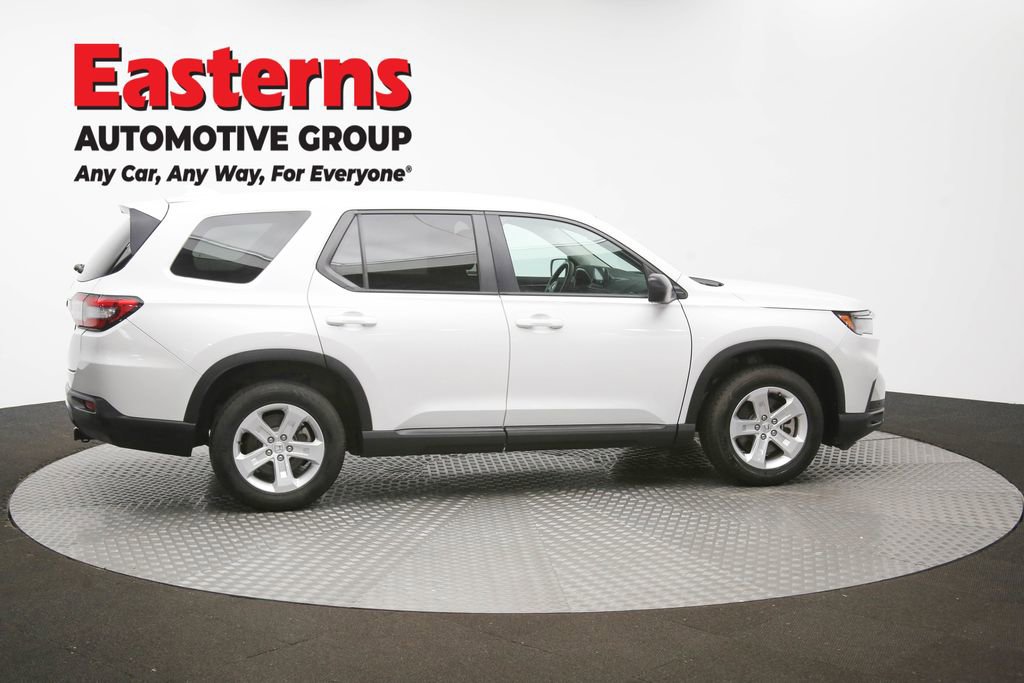 Used 2023 Honda Pilot LX image 44