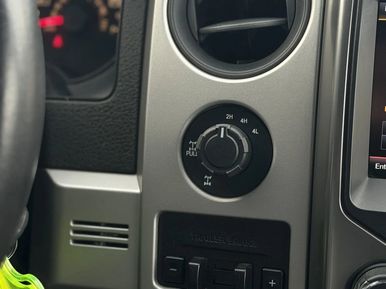 Used 2014 Ford F150 Raptor w/ Equipment Group 801A Luxury image 31