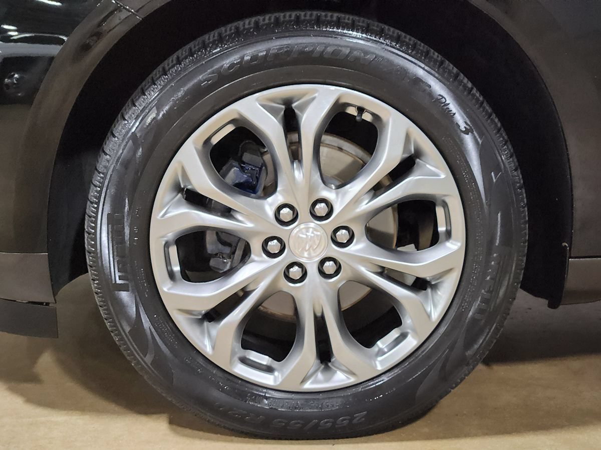 Used 2019 Buick Enclave Avenir w/ Avenir Technology Package FWD image 26