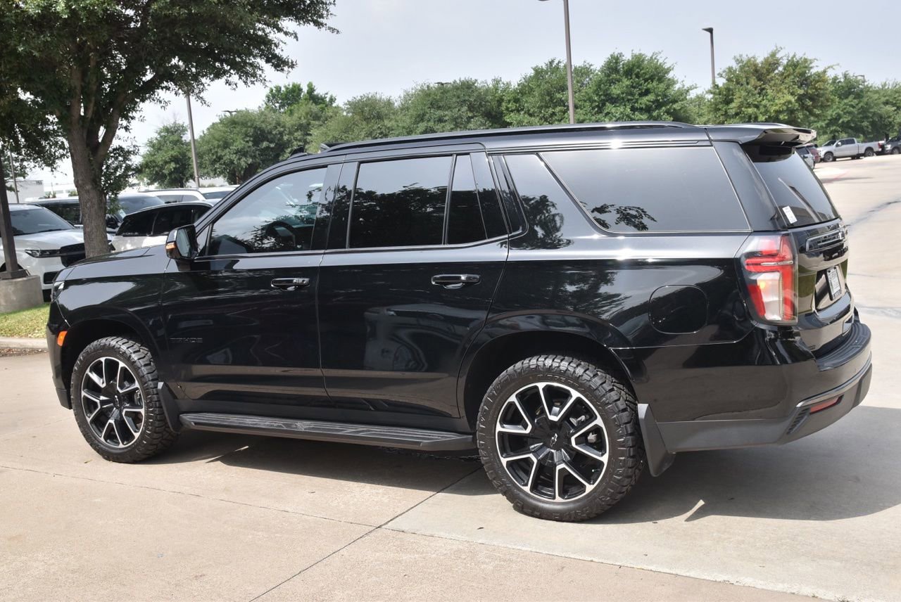 Used 2022 Chevrolet Tahoe RST w/ Luxury Package AWD/4WD image 11