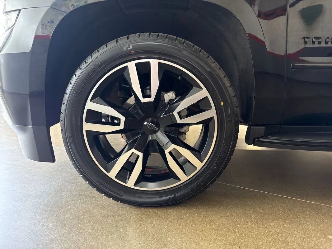 Used 2019 Chevrolet Tahoe Premier AWD/4WD image 23