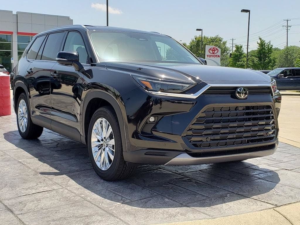 New 2026 Toyota Grand Highlander AWD image 3